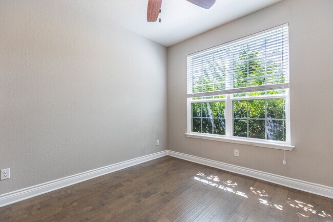 Foto del edificio - 27462 Paraiso Sands