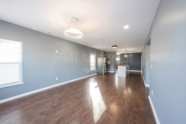 Foto del edificio - 3157 E Washington St