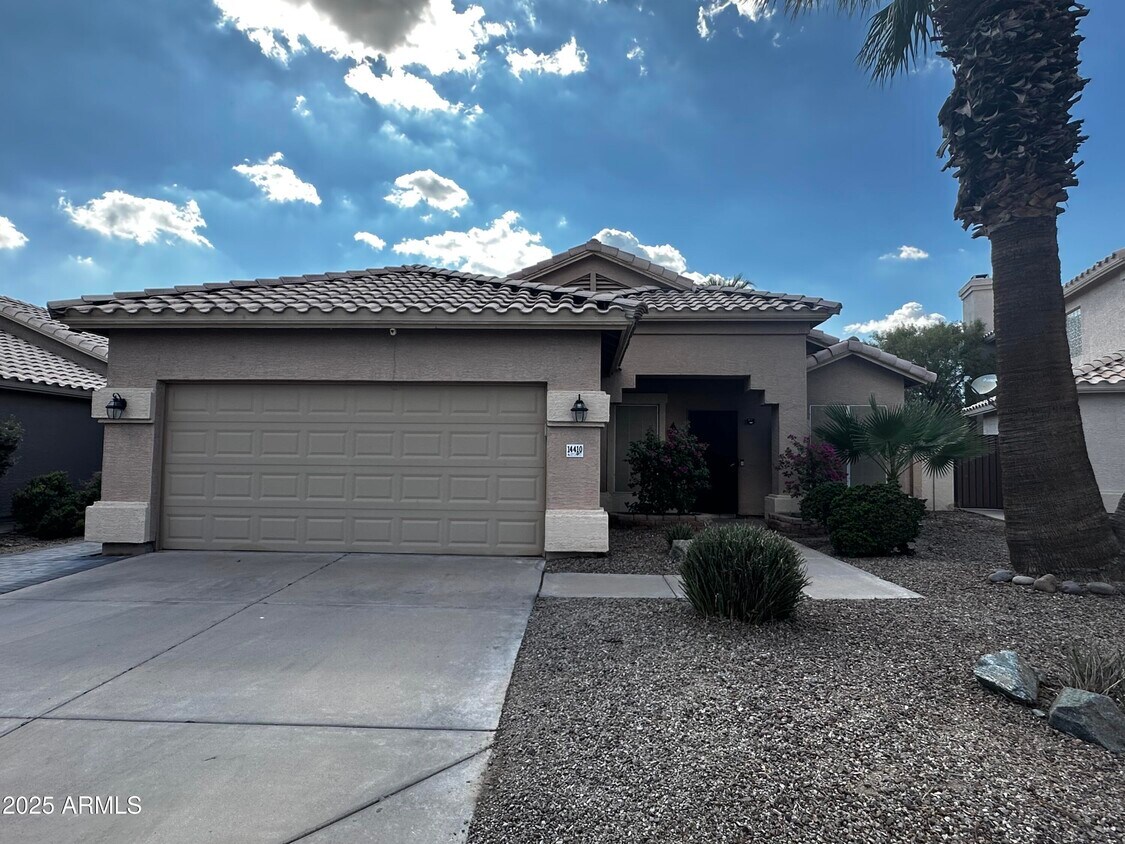Foto principal - 14410 S 44th St