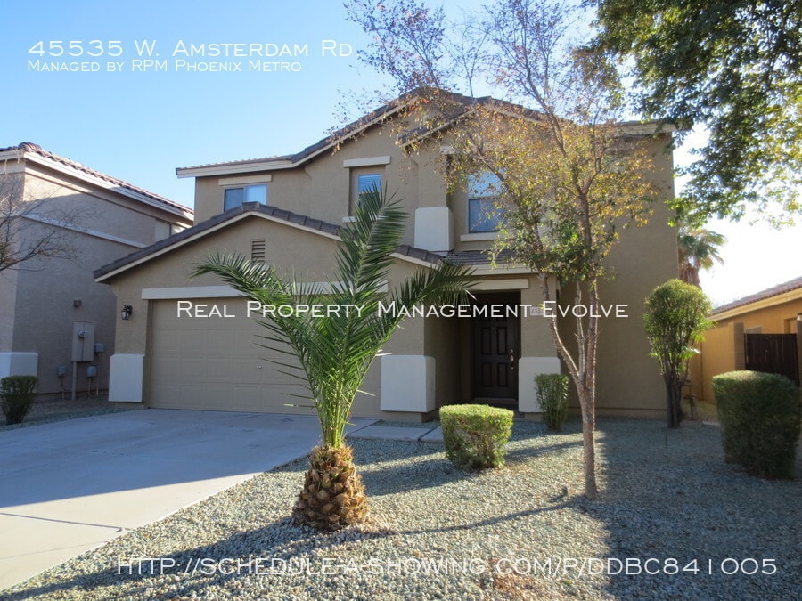 IMMACULATE UPGRADED PROPERTY!! House for Rent in Maricopa, AZ