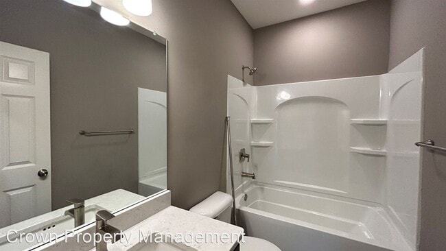 Foto del edificio - 4 br, 3 bath House - 18506 Olive Circle