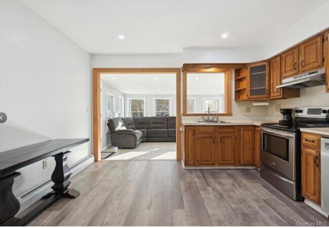 Foto del edificio - 98 Widmer Rd