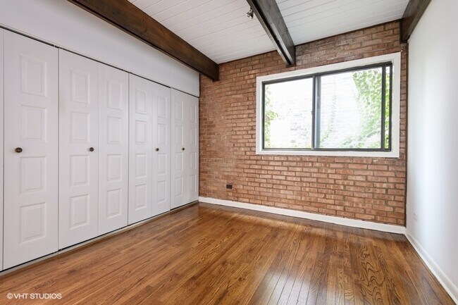 Foto del edificio - 1257 W Belden Ave