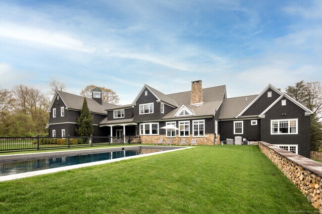 Foto del edificio - 341 Rock House Rd