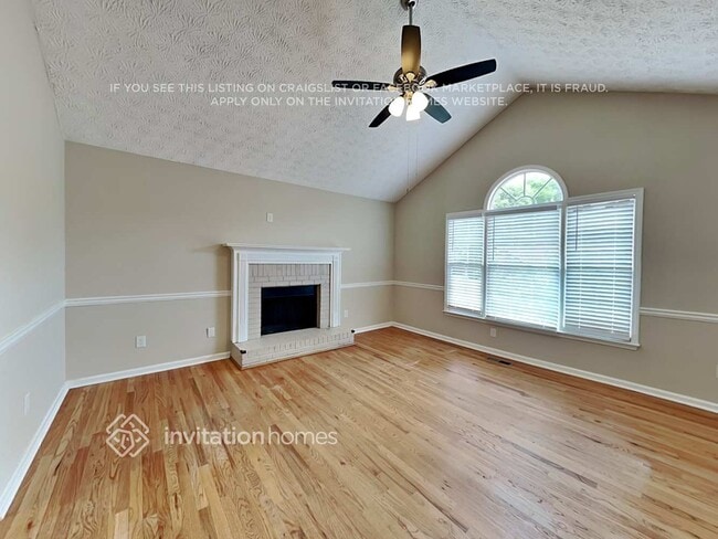 Building Photo - 425 Austin Dr