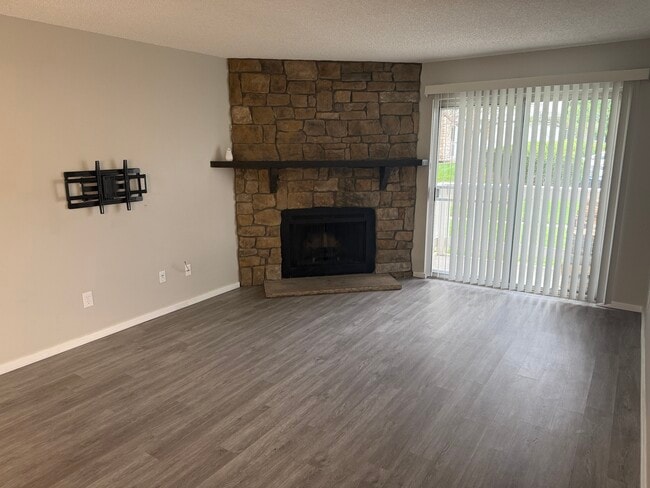 Photo - 14464 E Colorado Dr Apartment