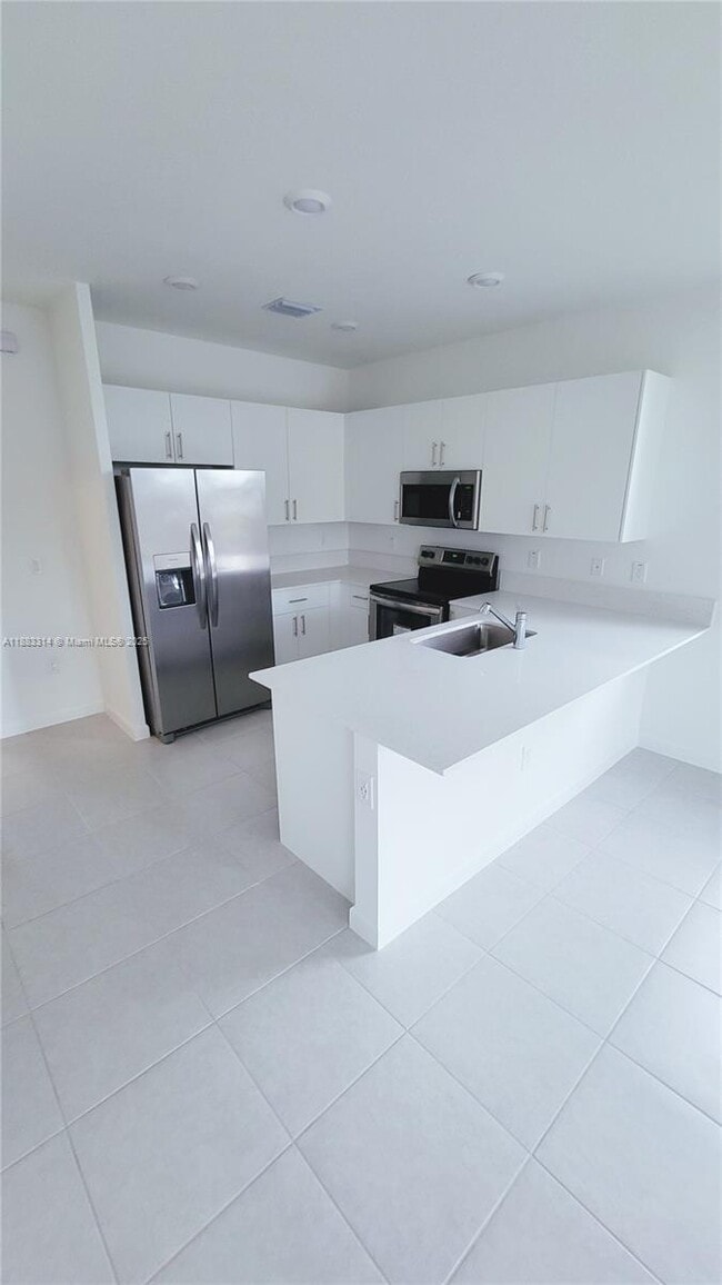 Foto del edificio - 12010 NW 47th Manor