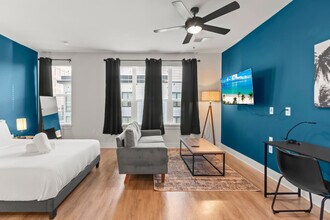 Building Photo - 1116 Gramercy Ln Building Photo - 1116 Gramercy Ln