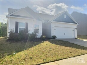 Building Photo - 2112 Lanza Dr