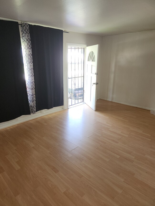 Foto del edificio - 9762 Scottdale Dr