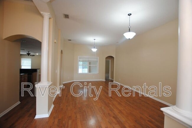 Building Photo - 3022 Piedmont Manor Dr