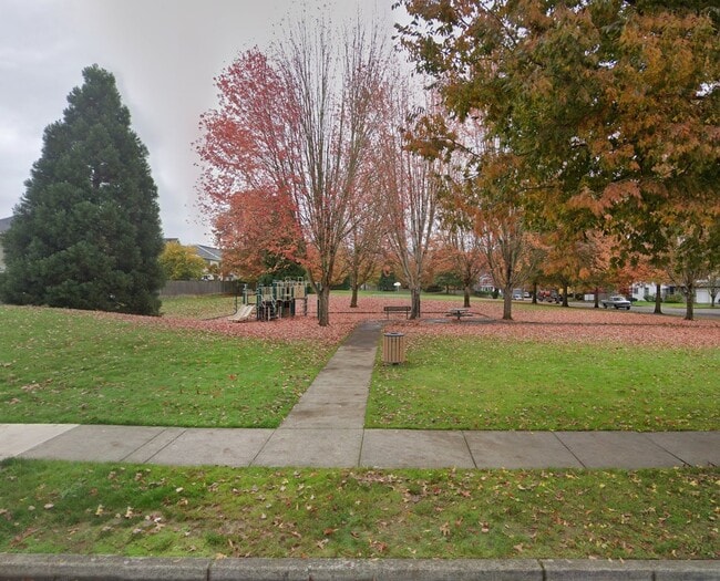 Gladys Neighborhood Park - 623 N Oak Hollow Dr