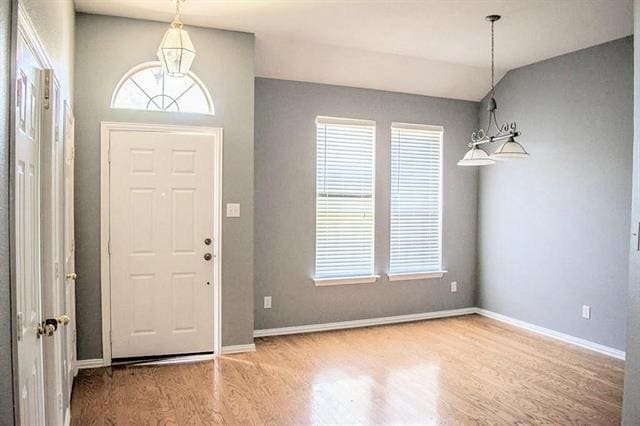 Building Photo - 1584 Meadowview Dr