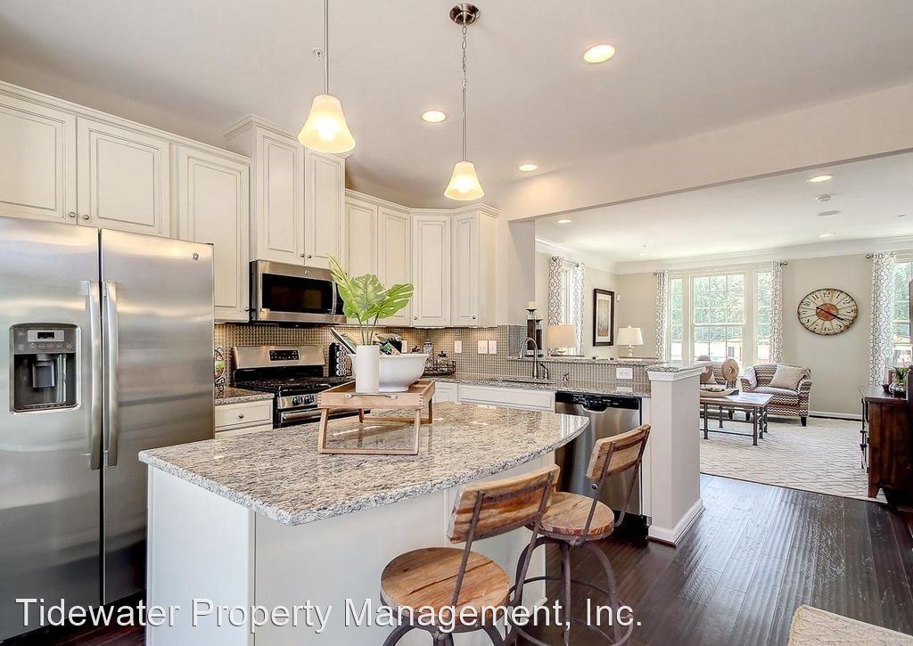 Primary Photo - 4 br, 3.5 bath House - 813 Foxleigh Way