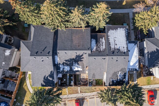 Building Photo - Hunter Estates