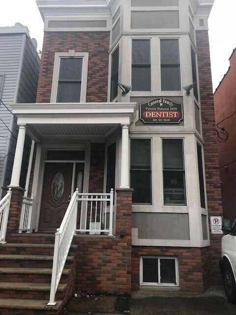 Foto principal - 3426 John F. Kennedy Blvd