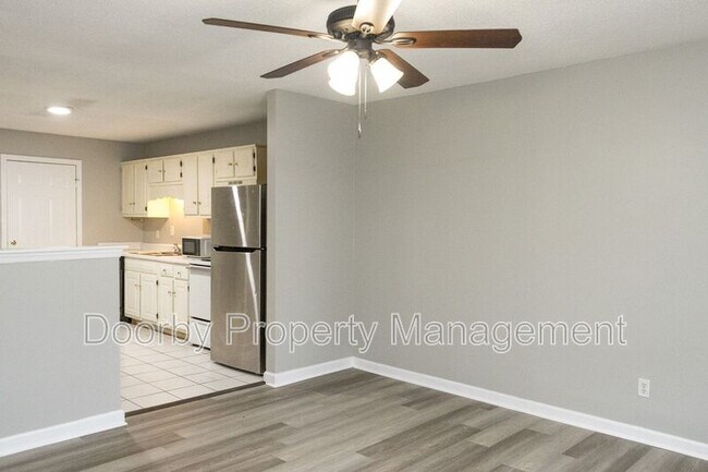 Foto del edificio - 1600 Duke Ln