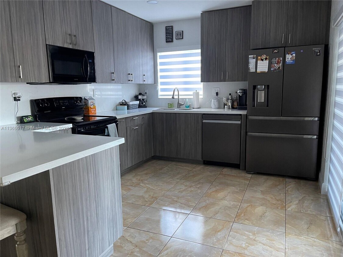 18121 NW 32nd Ave, Miami Gardens, FL 33056 House for Rent in Miami