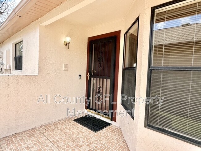Building Photo - 2911 Woolridge Dr