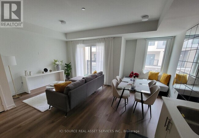 Photo du bâtiment - 3556 Colonial Dr