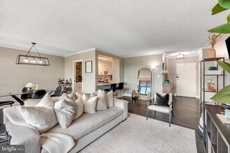 Building Photo - 5500 Holmes Run Pkwy