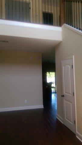 Building Photo - 4 Bedroom 2.5 Baths 2 Car Garage North Col...