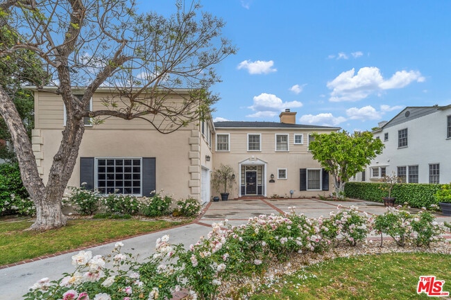 Building Photo - 234 S Roxbury Dr
