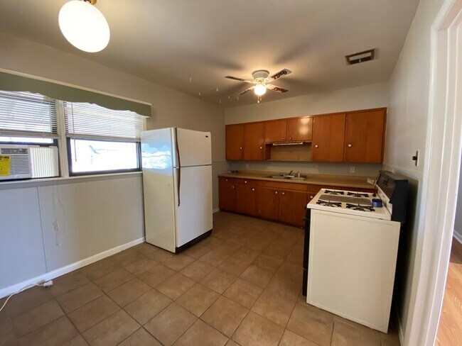 Foto del edificio - 1006 NW 8th Pl