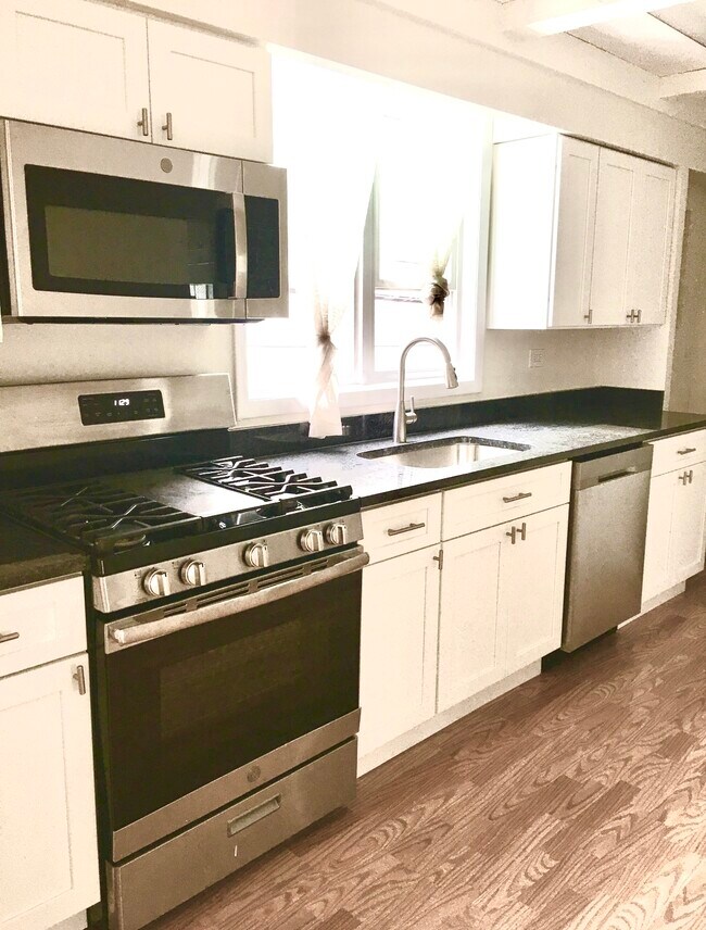 Foto del edificio - 3148 N Clifton Ave