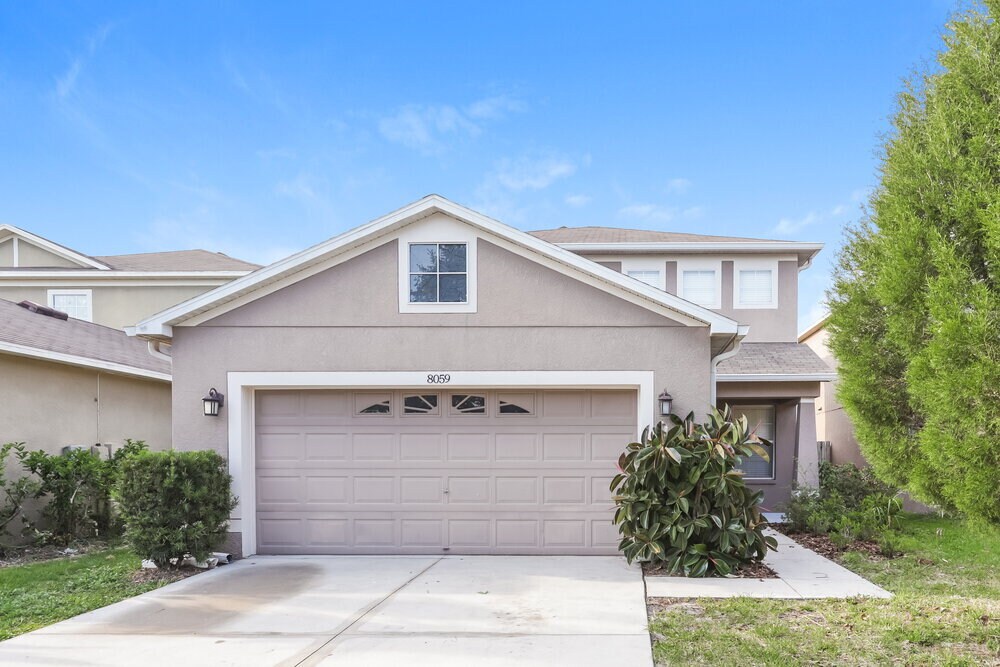Foto principal - 8059 Canterbury Lake Blvd