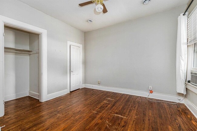 Building Photo - 261 Cardiff St