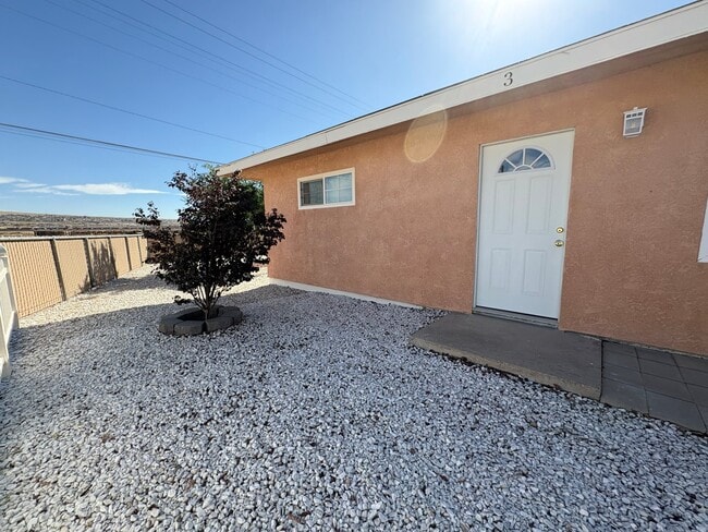 Building Photo - 27860-860 Waterman Rd