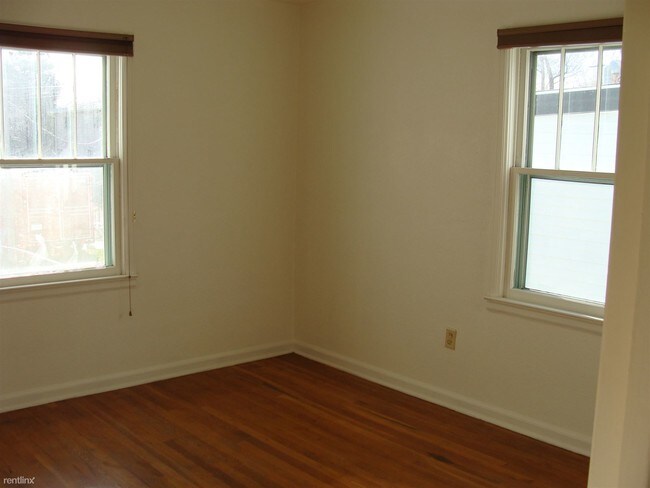 Building Photo - 1130 Miles Ave