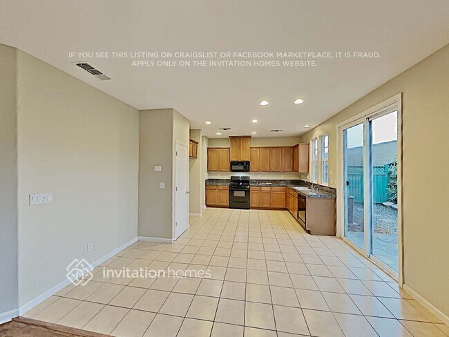 Foto del edificio - 638 Equinox Loop