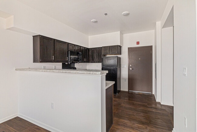 7850 E Jefferson Kitchen - 7850 East Jefferson