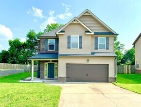 Building Photo - 2925 McManus Cir
