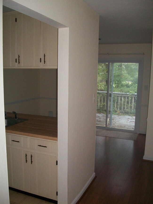 Building Photo - 3147 Oak Hammock Ct