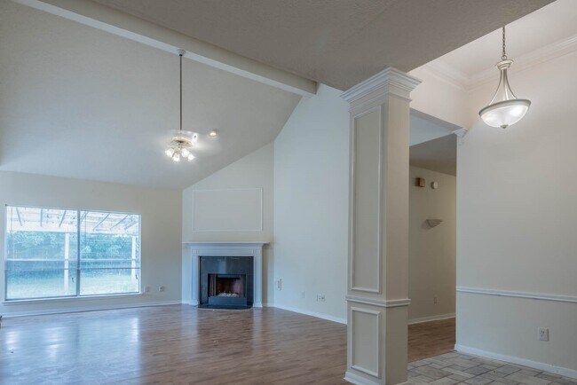 Foto del edificio - 17030 Macleish Dr