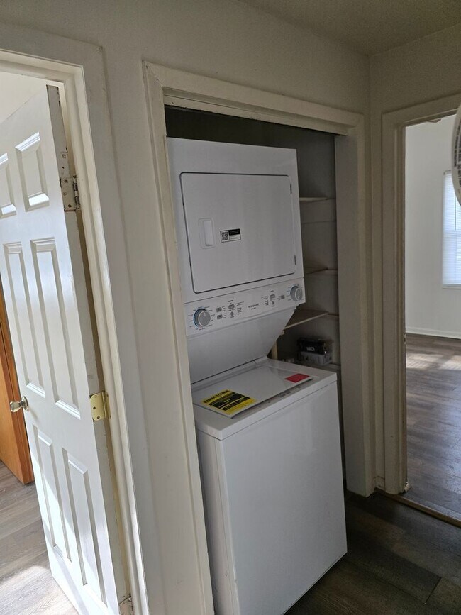 Foto del edificio - Hall St Leland IL