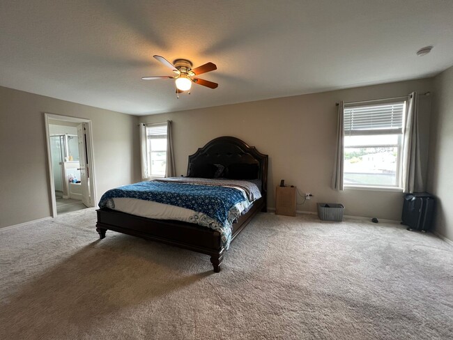 Building Photo - Updated 4 Bedroom, 3 1/2-bathroom home