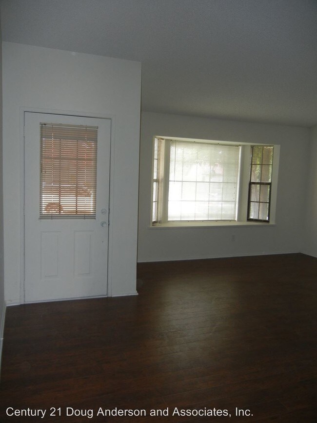 Building Photo - 2856 College Park Dr