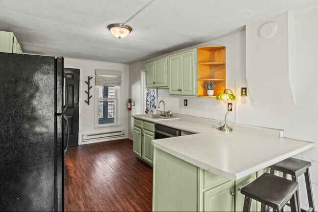 Foto del edificio - 95 Front Ave