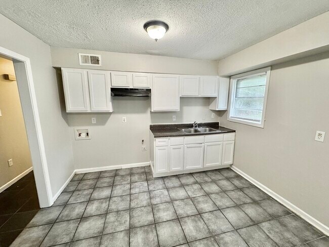 Foto del edificio - 3353 Elk Point Dr