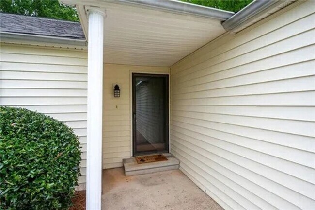 Building Photo - Charming 3BR House in Woodstock