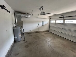 Building Photo - 407 Dreas Wy