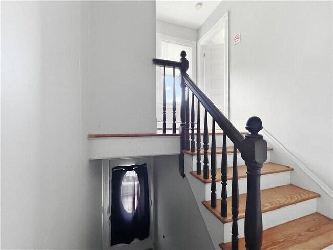 Foto del edificio - 362 Weeden St