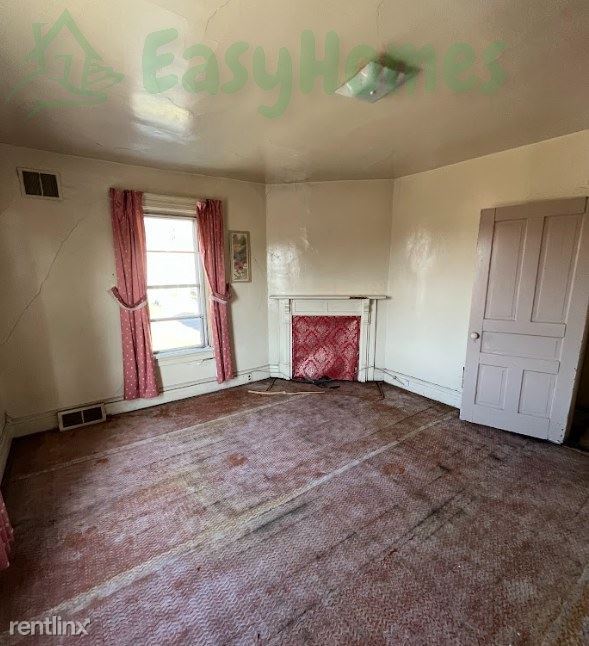 Building Photo - 3 br, 1 bath House - 1303 Grimes Street
