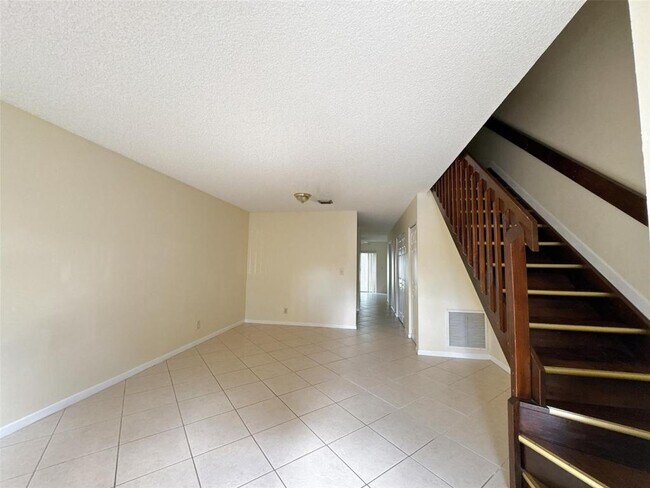 Foto del edificio - 9784 NW 14th St