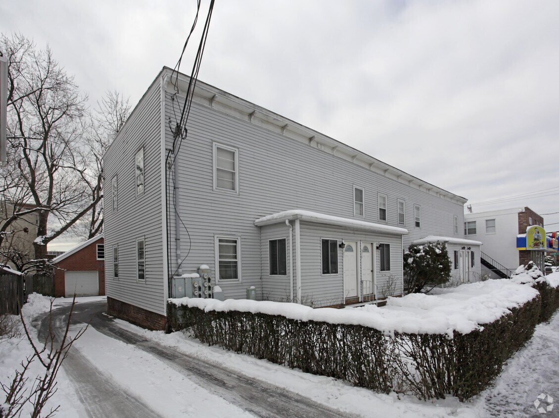 Foto del edificio - 771-781 Cove Rd