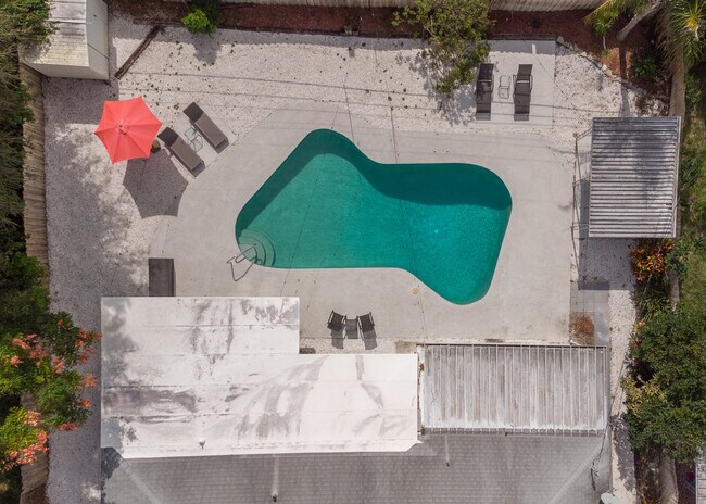 Foto del edificio - 1321 Chesterfield Dr